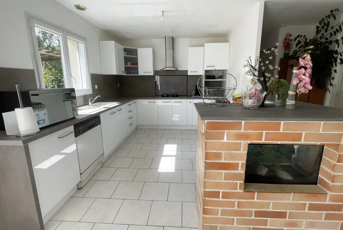 Pavillon à vendre 10 min de Chemillé - 4 chambres sur 1650 m² 