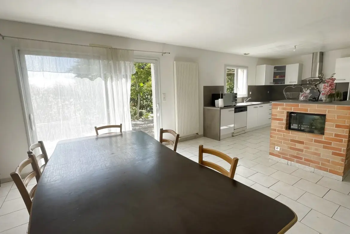 Pavillon à vendre 10 min de Chemillé - 4 chambres sur 1650 m² 
