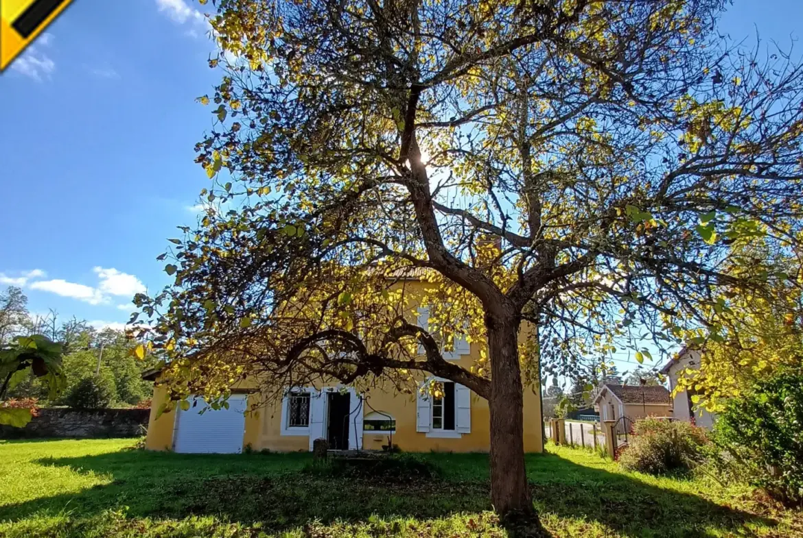Maison de Maître dans le Coeur de Bazas - 4 Chambres 