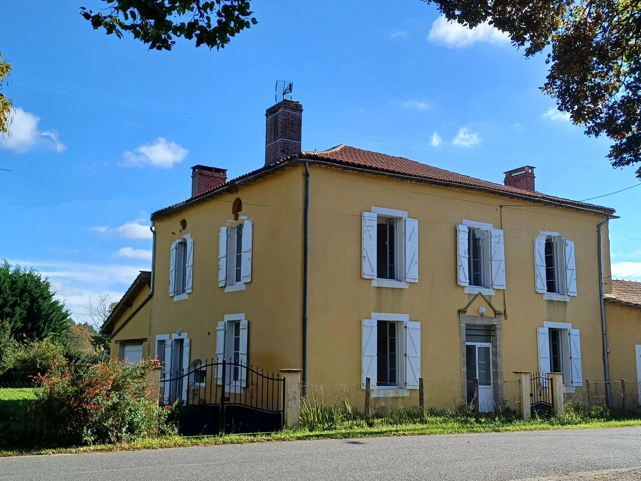 Maison de Maître dans le Coeur de Bazas - 4 Chambres 