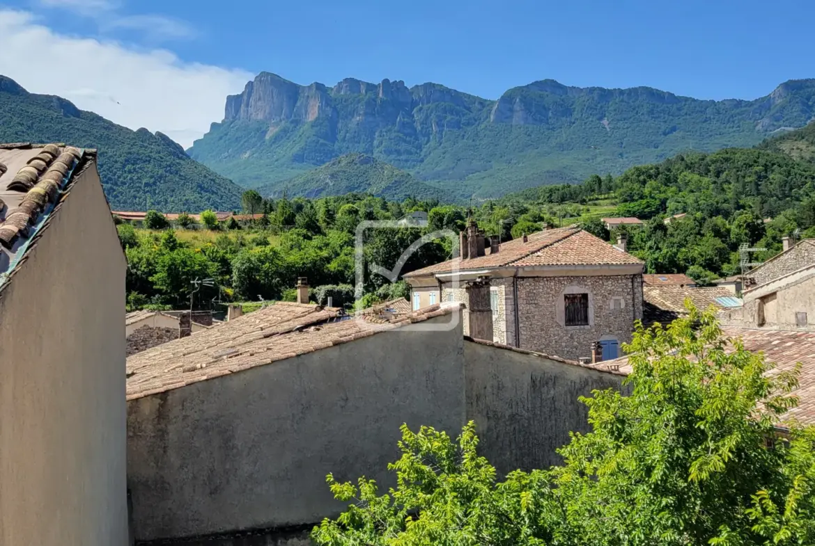 Maison de village à rénover à Saillans - 100 m2 