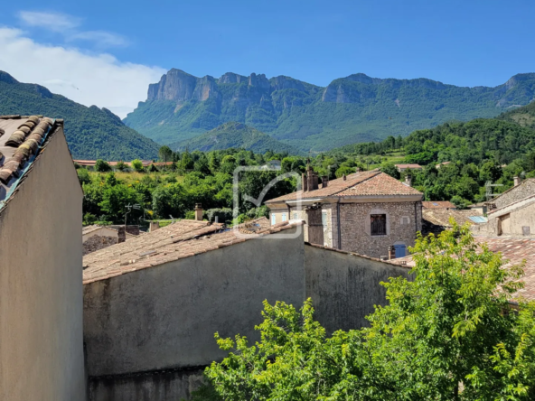 Maison de village à rénover à Saillans - 100 m2