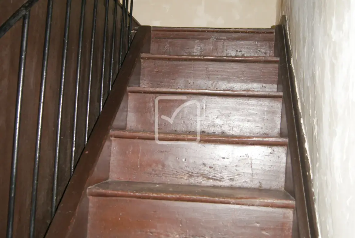 Maison de village à rénover à Saillans - 100 m2 