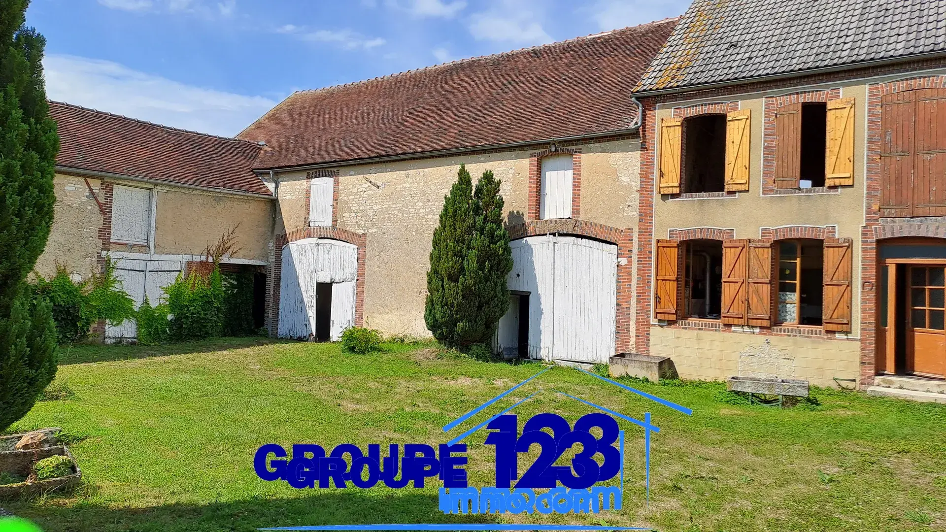 Charmante maison à rénover à Chassy 