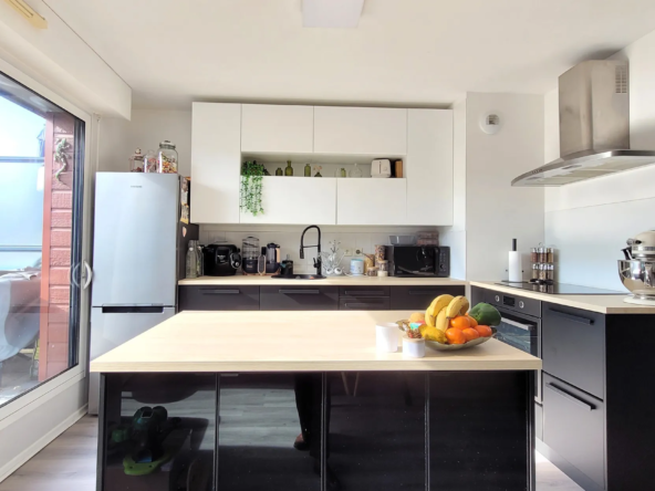 À vendre : Appartement T3 à Domloup avec terrasse et deux garages 
