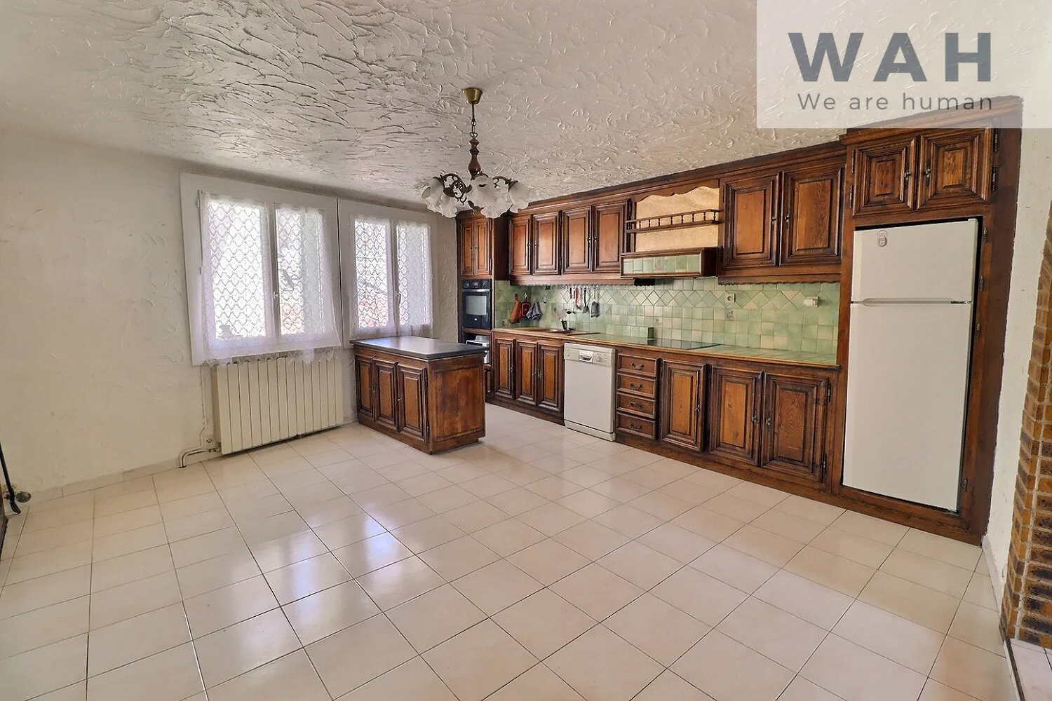 Maison de village 5 pièces avec cour et garage à Clermont-l'Hérault 
