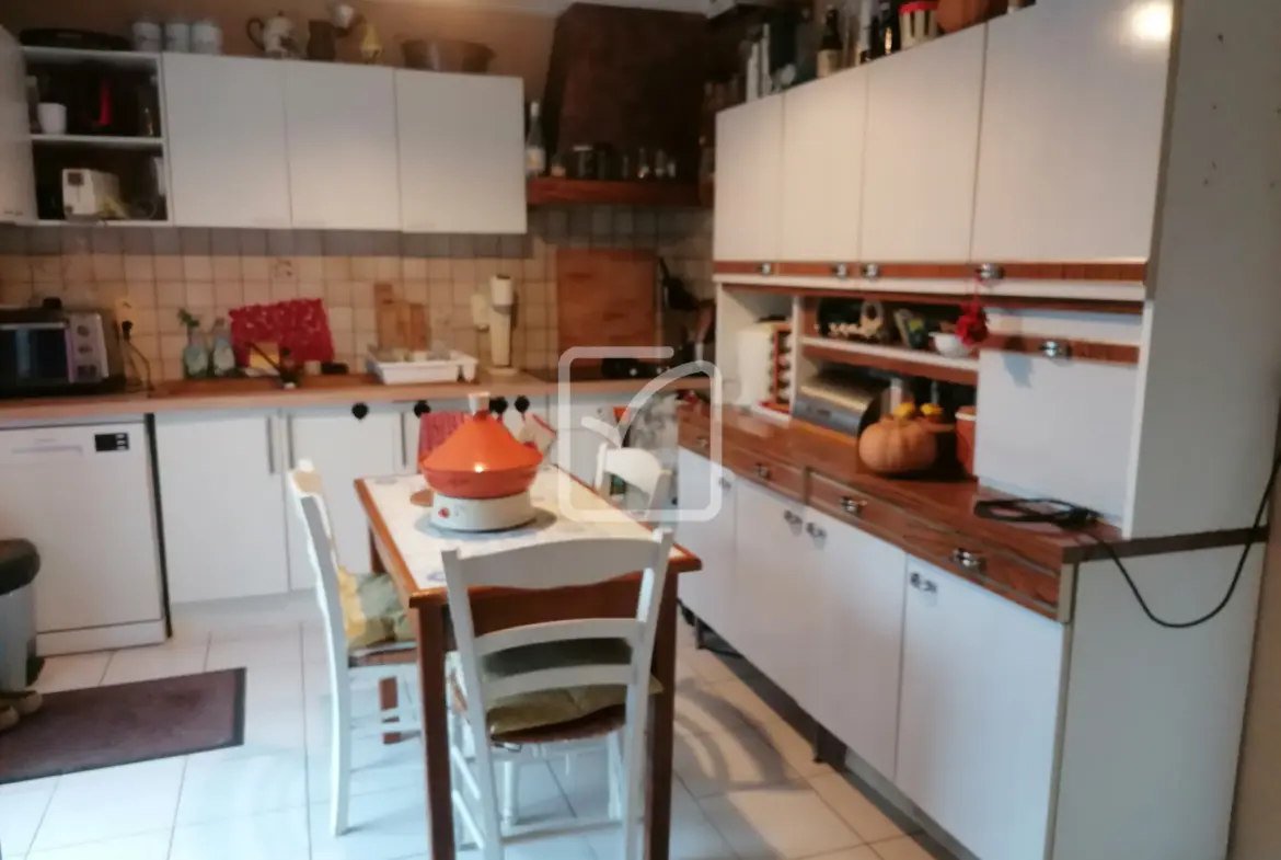 Maison familiale à vendre à Campenéac - 5 chambres, 230000 EUR 