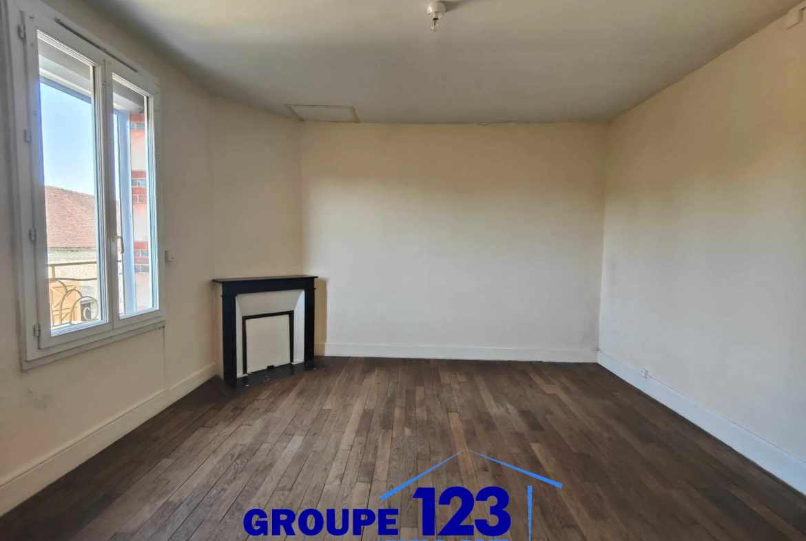 Jolie Maison Familiale de 3 Chambres à Laduz 