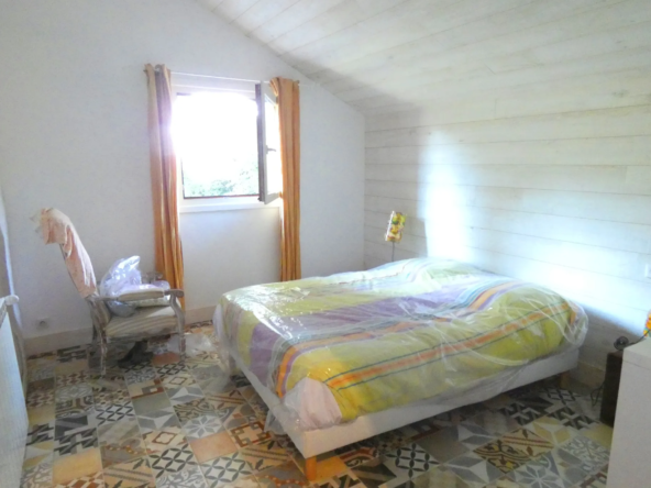Belle maison auvergnate en pierre à St Santin Cantales 