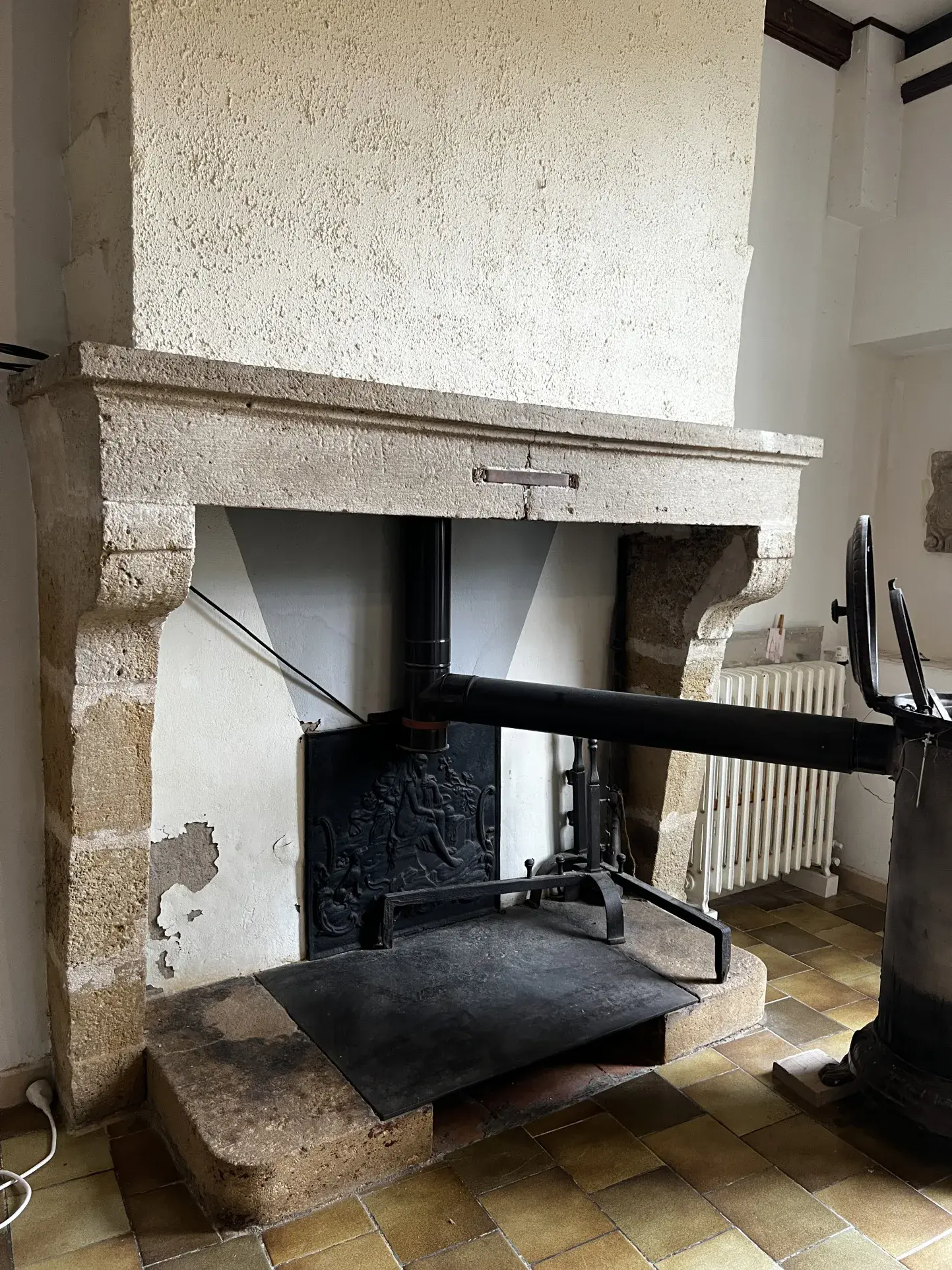 Charmante maison de village en pierre à St Macaire 