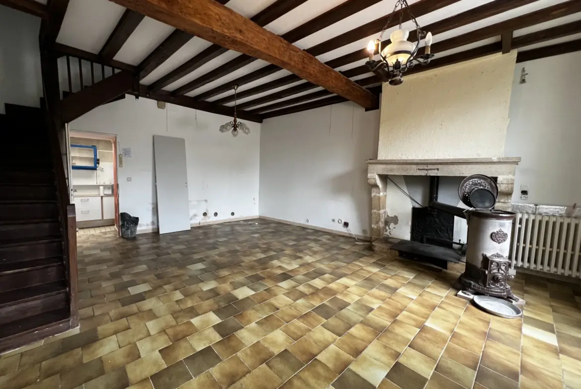 Charmante maison de village en pierre à St Macaire 