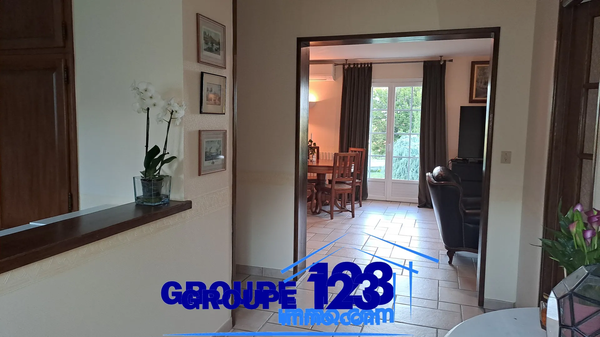 Charmante maison familiale avec piscine à Champvallon, 5 mn de Joigny 
