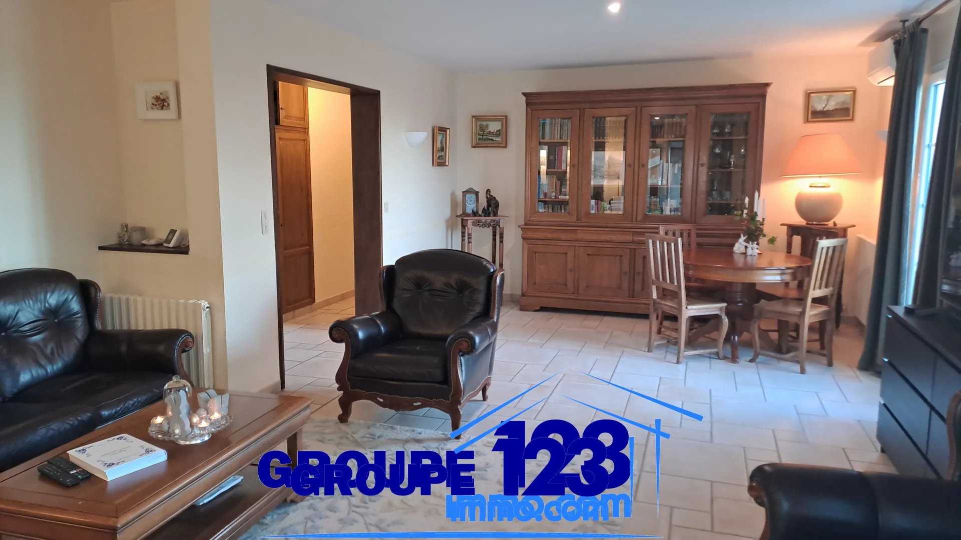 Charmante maison familiale avec piscine à Champvallon, 5 mn de Joigny 