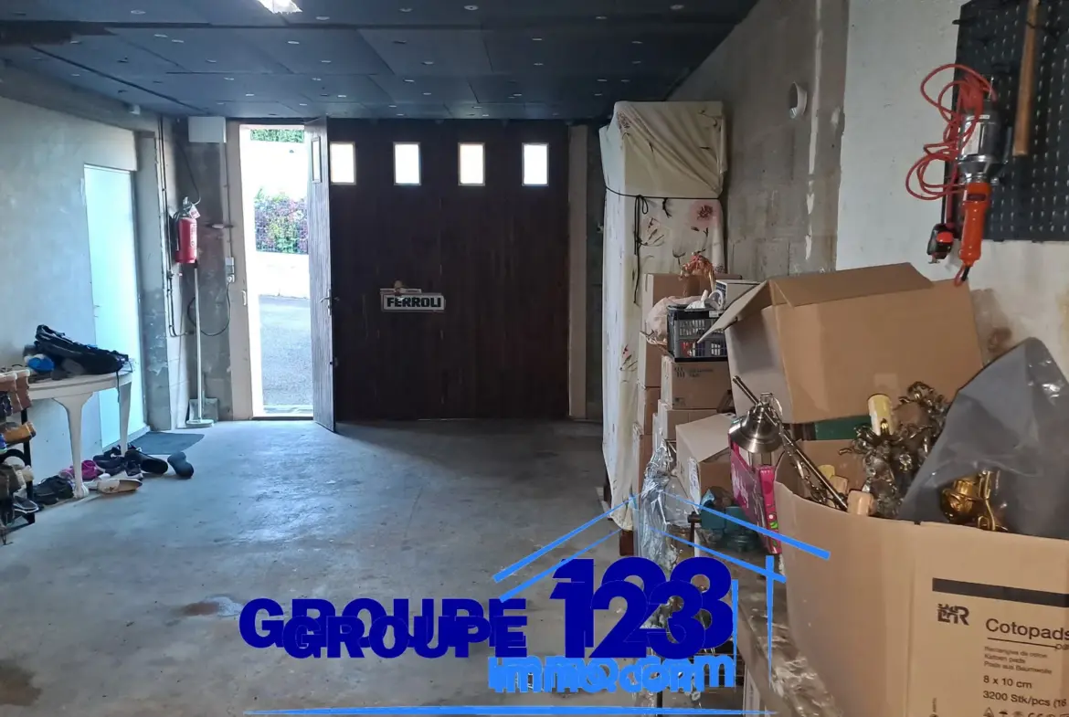 Charmante maison familiale avec piscine à Champvallon, 5 mn de Joigny 