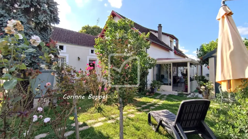 À vendre : Grande maison familiale avec jardin à Cubjac