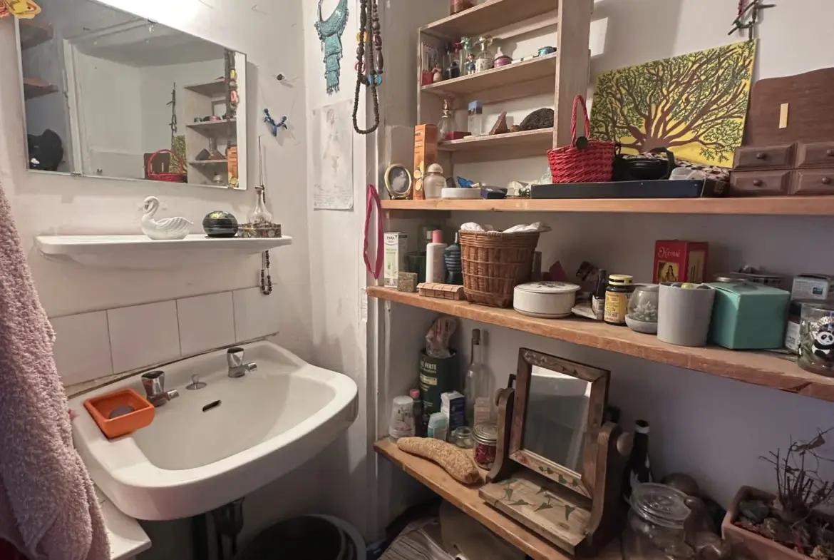 Maison de village à rénover à Maureillas - 75 m² 