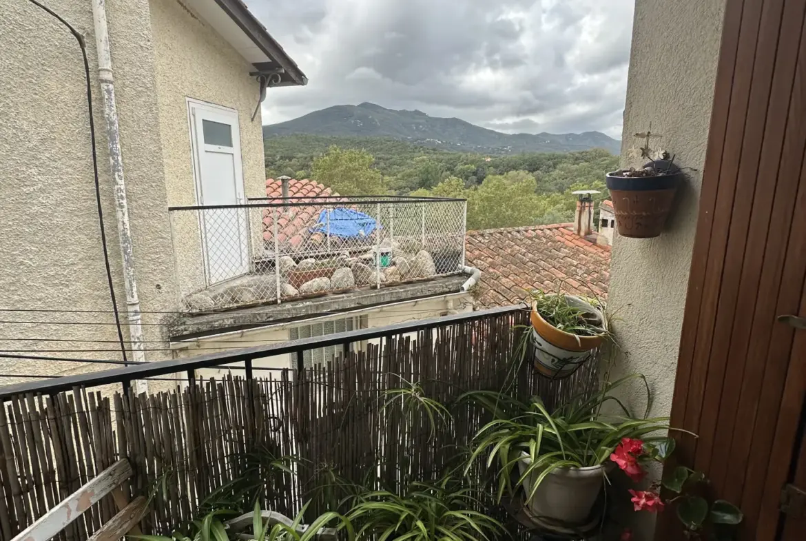 Maison de village à rénover à Maureillas - 75 m² 