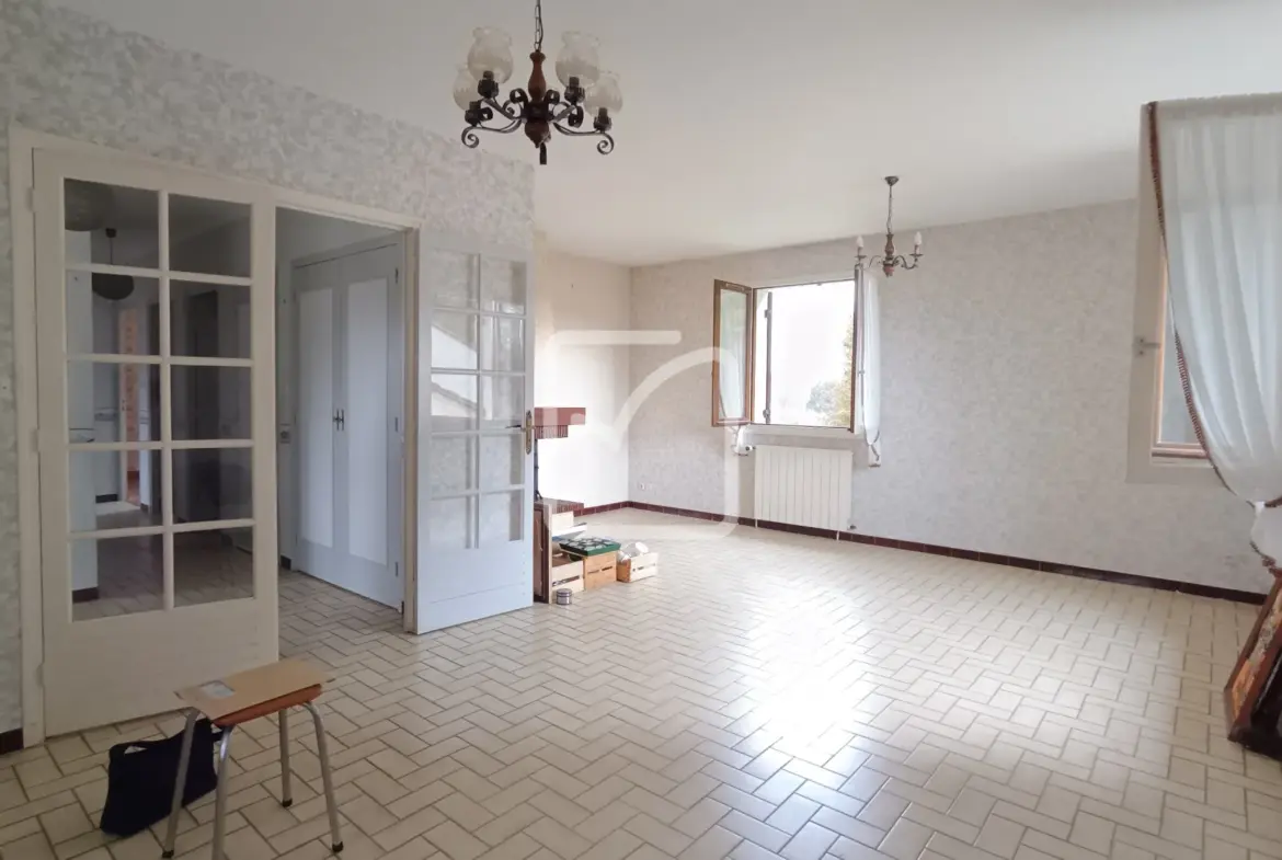 Maison à vendre dans un quartier résidentiel calme à Sarliac sur l'Isle 