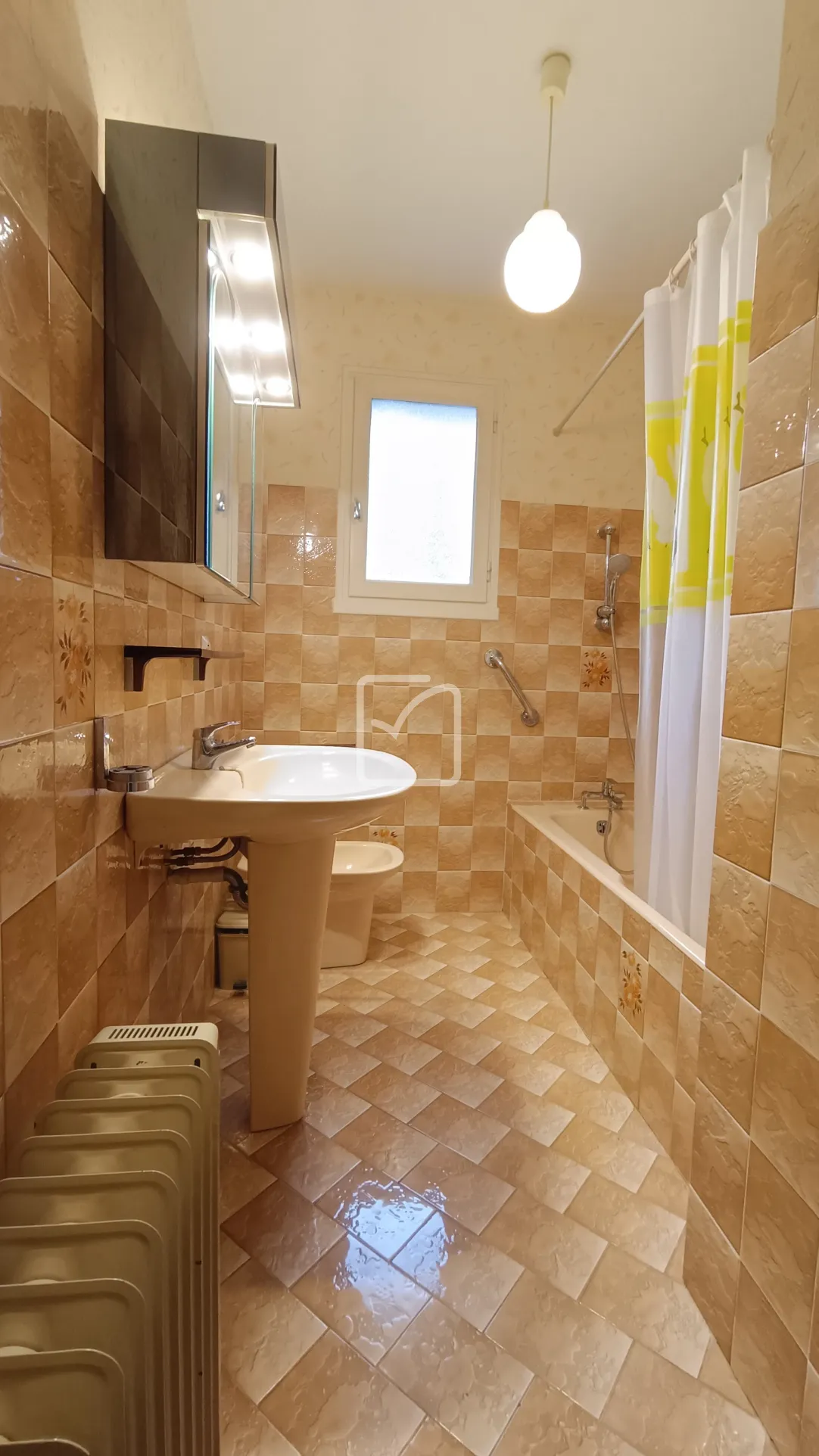 Maison à vendre dans un quartier résidentiel calme à Sarliac sur l'Isle 