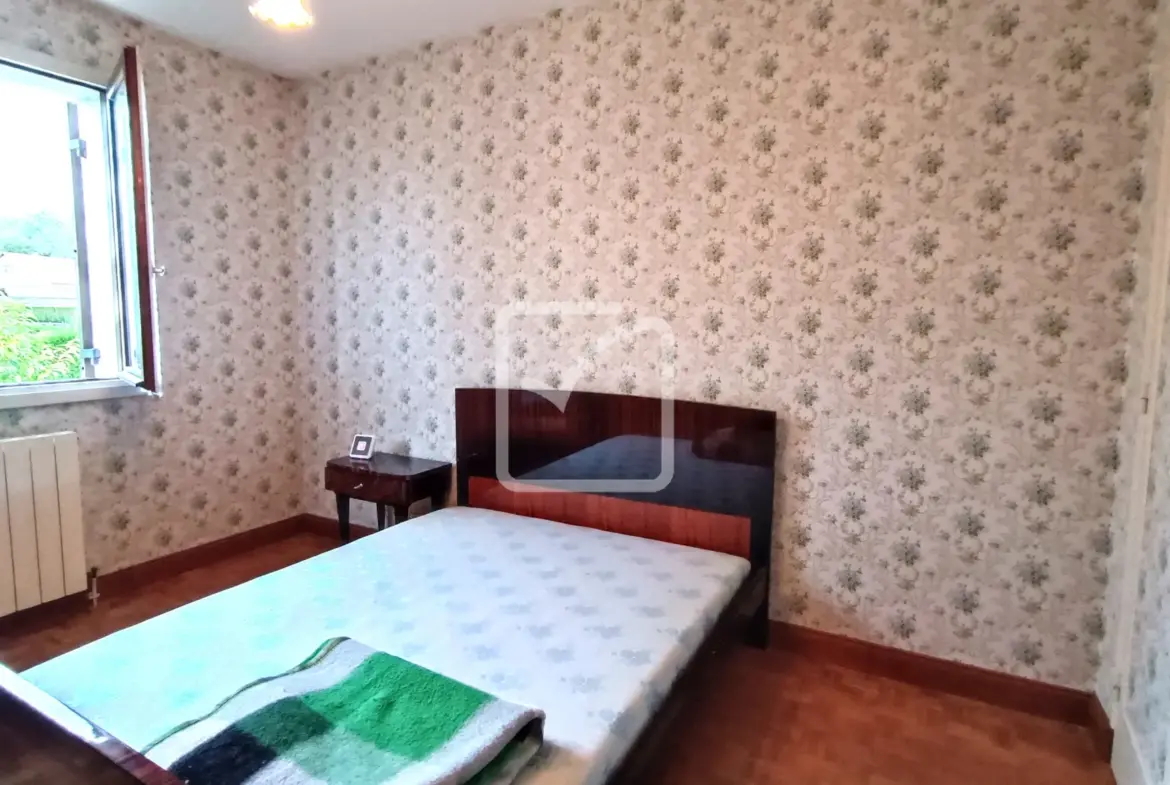 Maison à vendre dans un quartier résidentiel calme à Sarliac sur l'Isle 