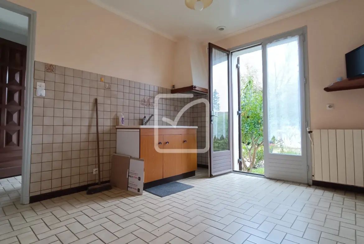 Maison à vendre dans un quartier résidentiel calme à Sarliac sur l'Isle 