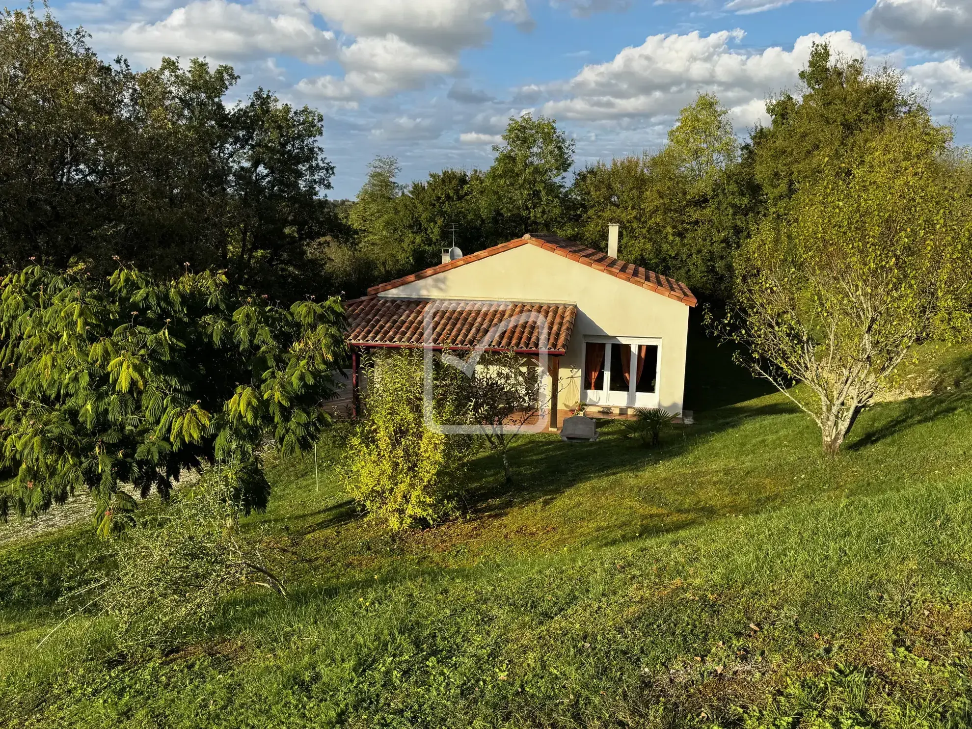 Charmant Pavillon Contemporain à Frayssinet - 3 Chambres et Grand Terrain Arboré 
