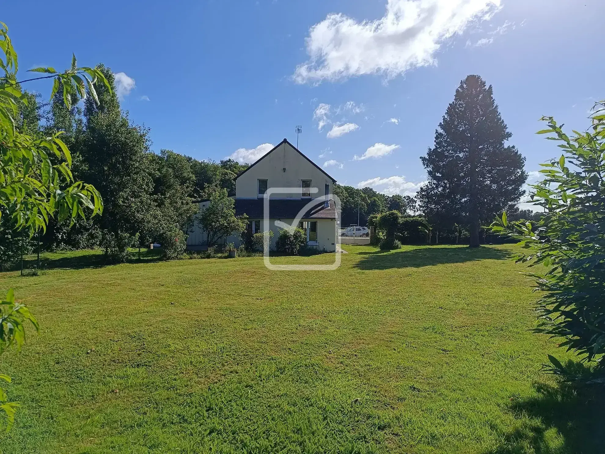 Maison 3 chambres sur grand terrain de 4765 m² à Illifaut 