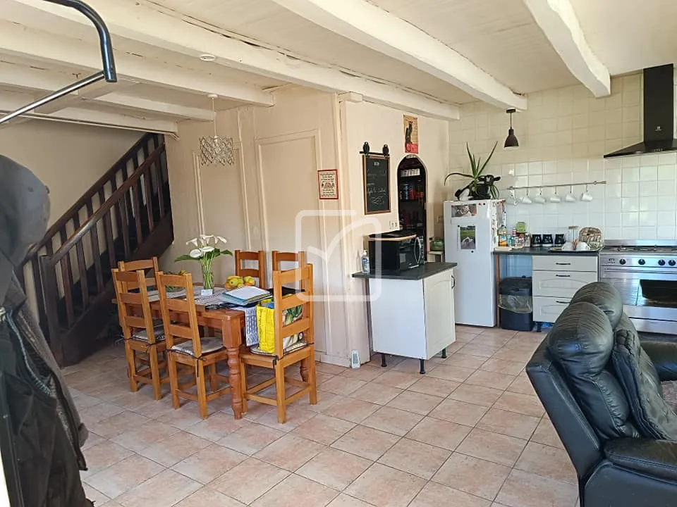 Maison 3 chambres sur grand terrain de 4765 m² à Illifaut 