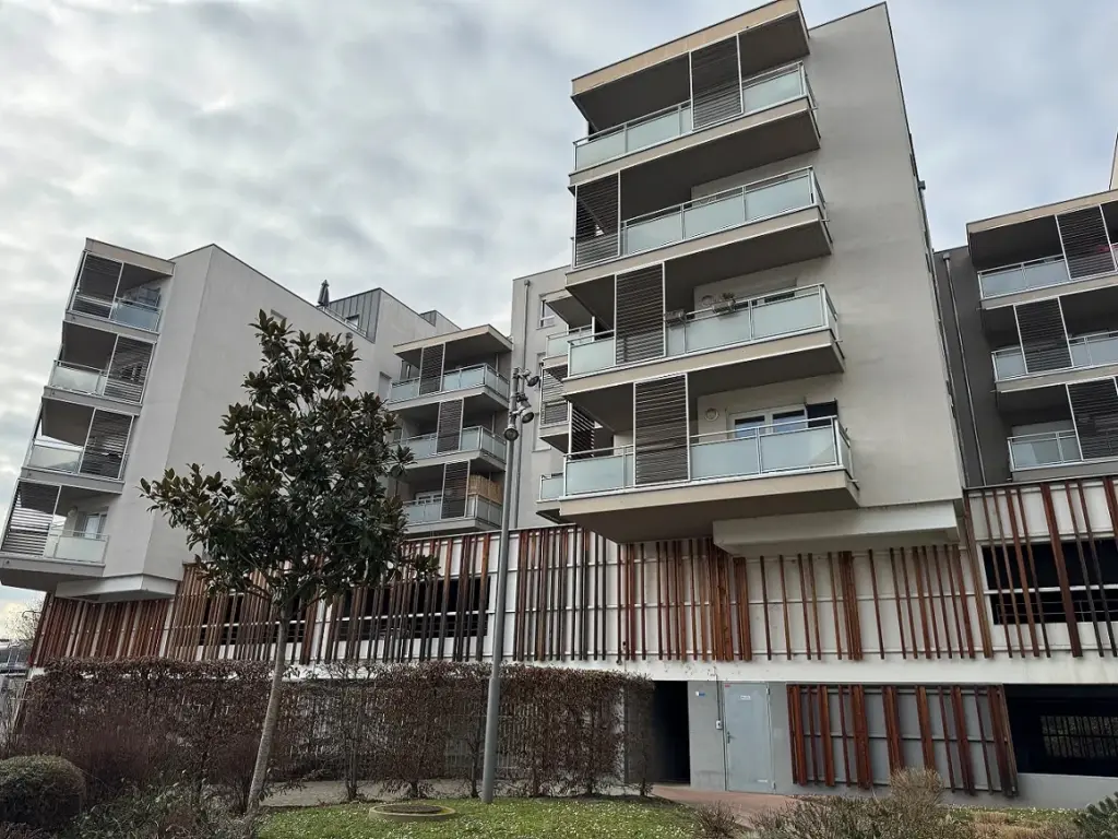 Studio lumineux à Strasbourg près de l'École d'Architecture