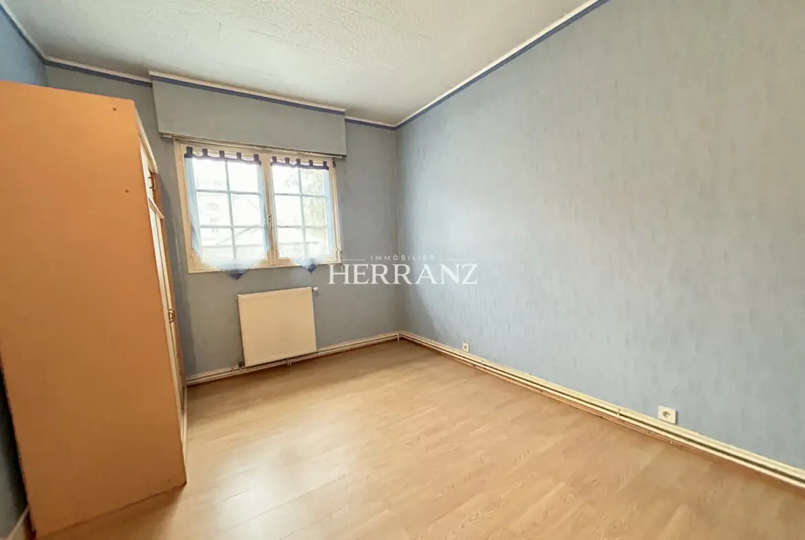 Maison à vendre à Libourne - 4 pièces avec cour et atelier 