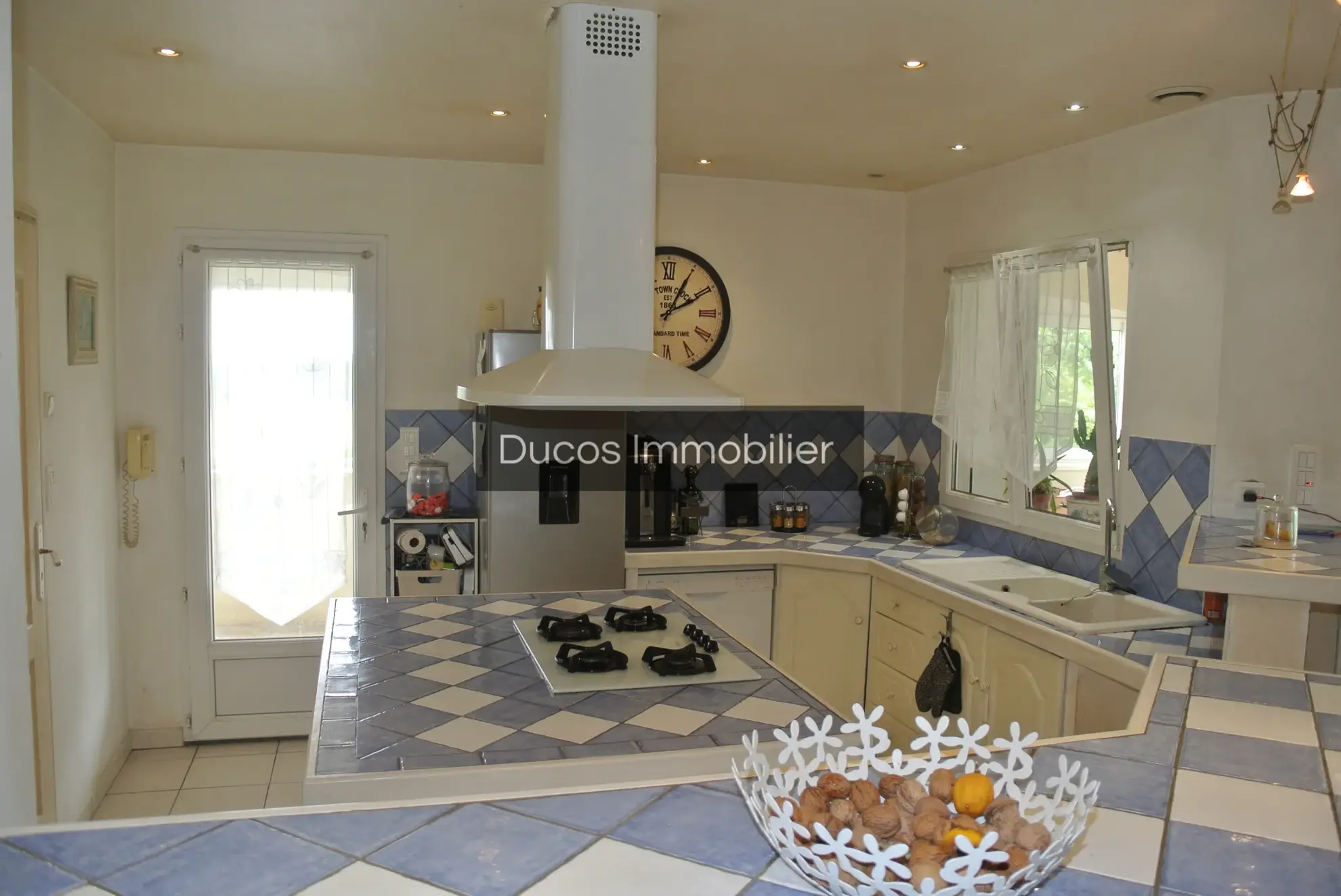Maison à vendre à Miramont de Guyenne - 4 357 m² 