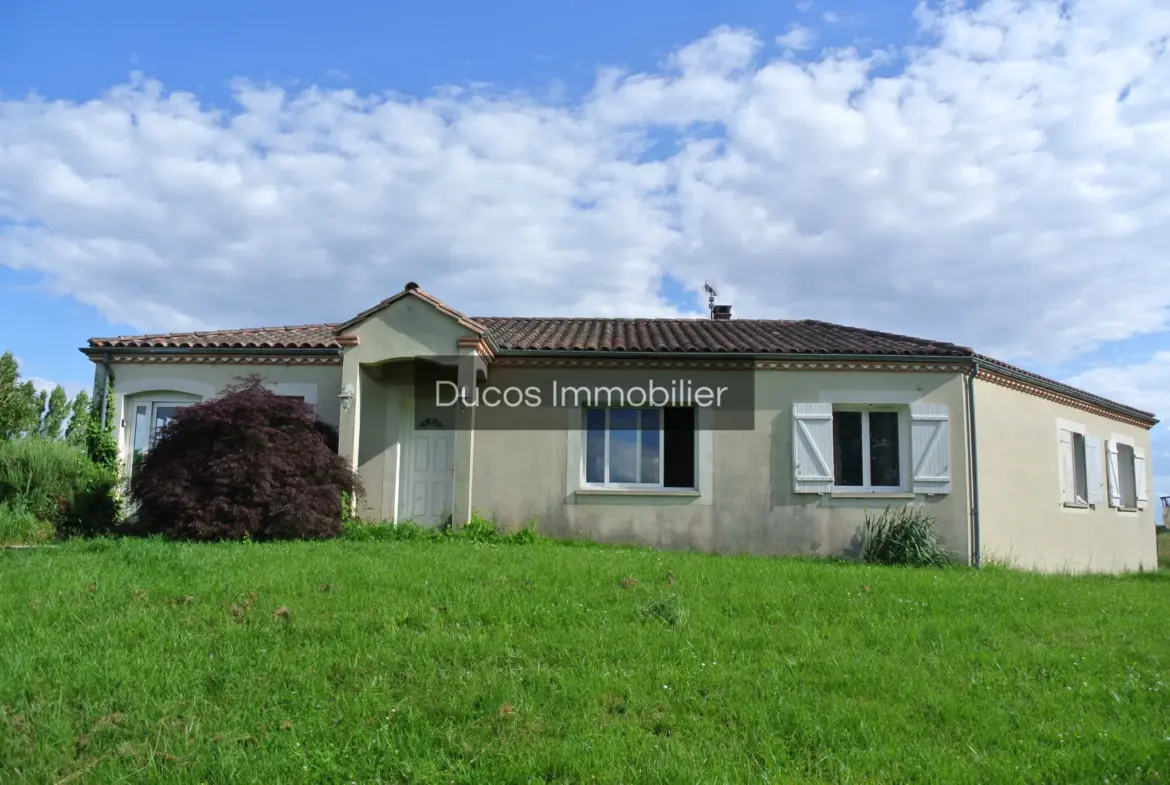 Maison à vendre à Miramont de Guyenne - 4 357 m² 