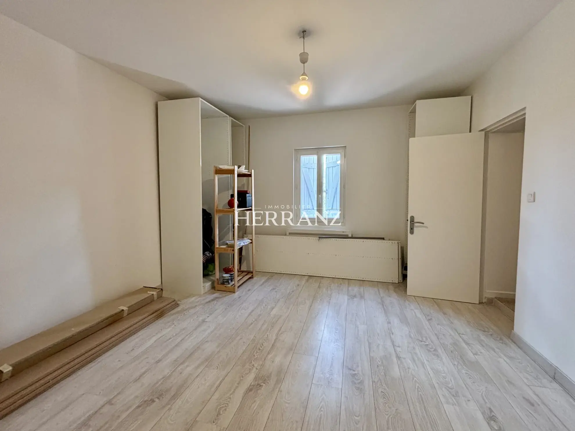 Maison en pierre de 160 m² avec 3 chambres à Saint-Germain du Puch 