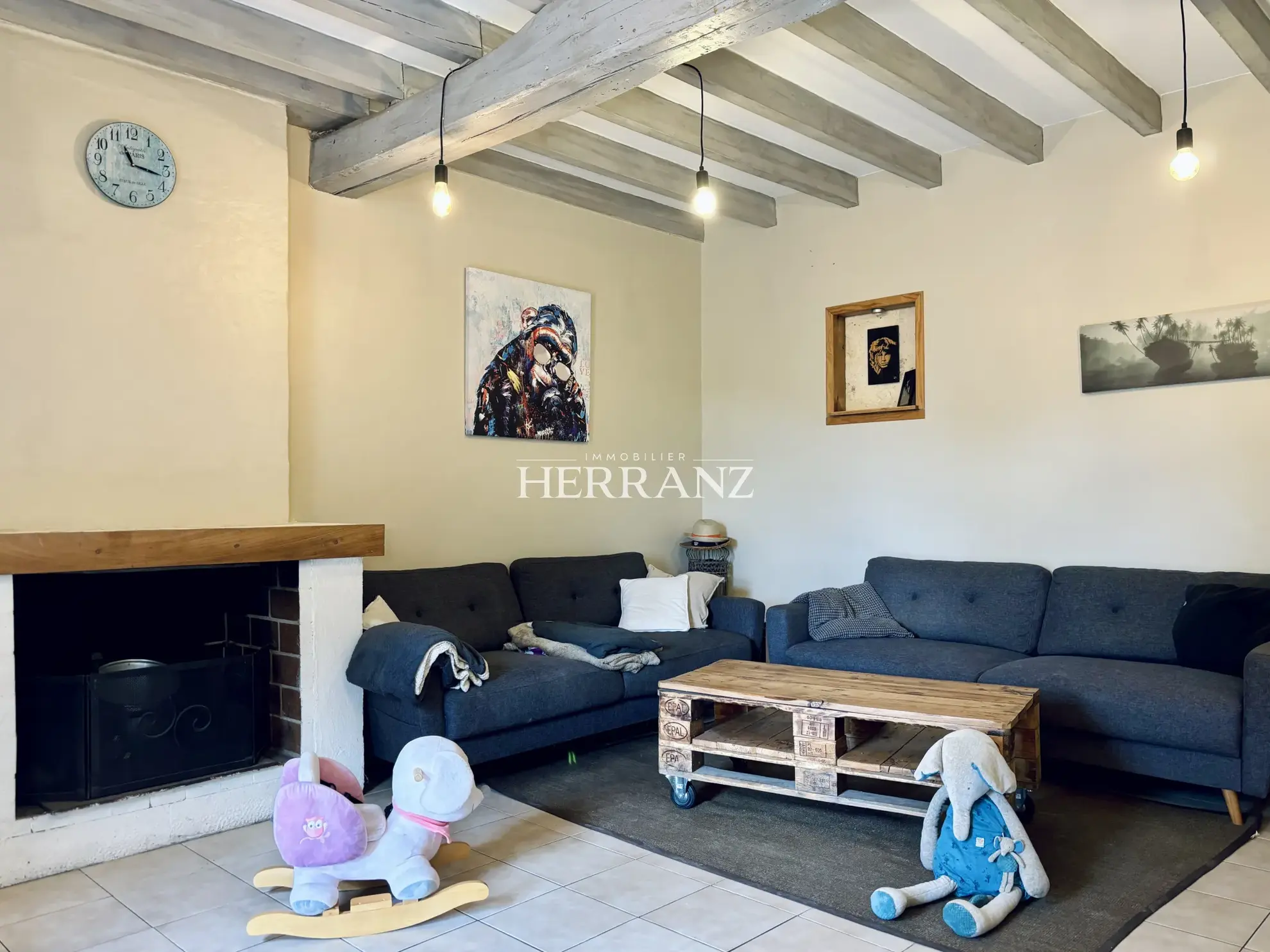 Maison en pierre de 160 m² avec 3 chambres à Saint-Germain du Puch 