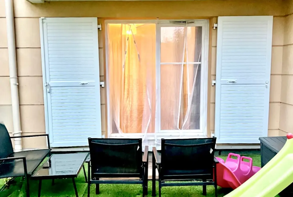 T2 à vendre 41,27 m² avec terrasse à CHELLES, proche centre ville 