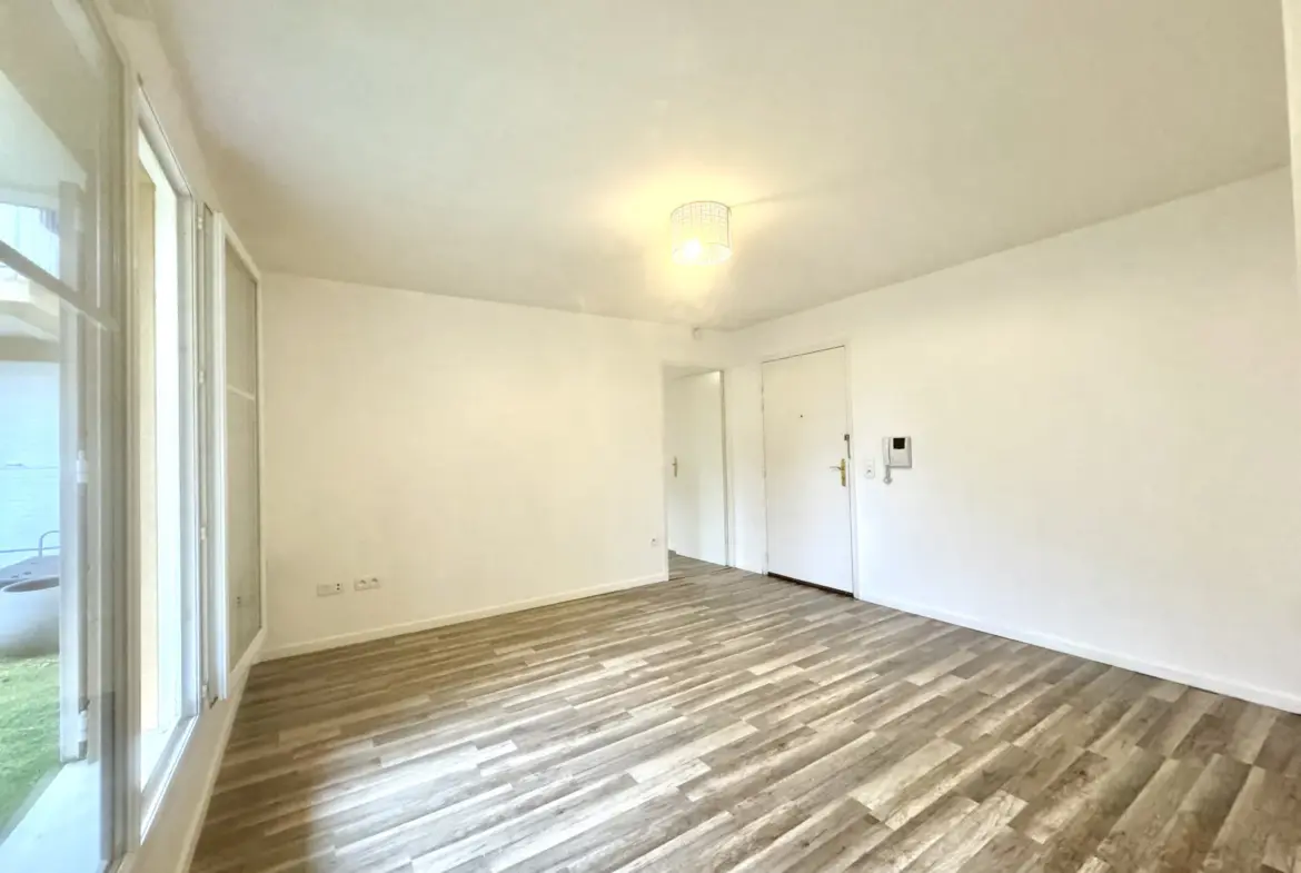 T2 à vendre 41,27 m² avec terrasse à CHELLES, proche centre ville 