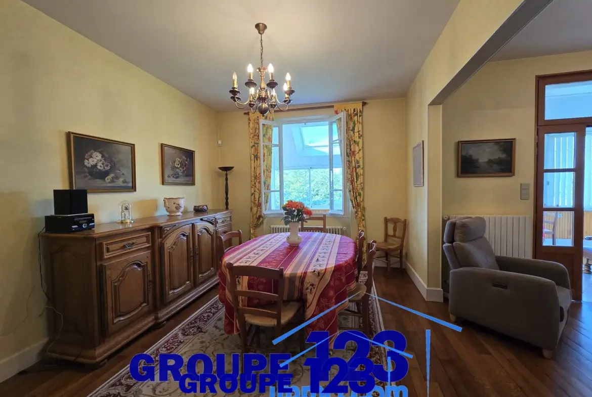 Maison rénovée à Toucy, Bourgogne - 4 chambres 