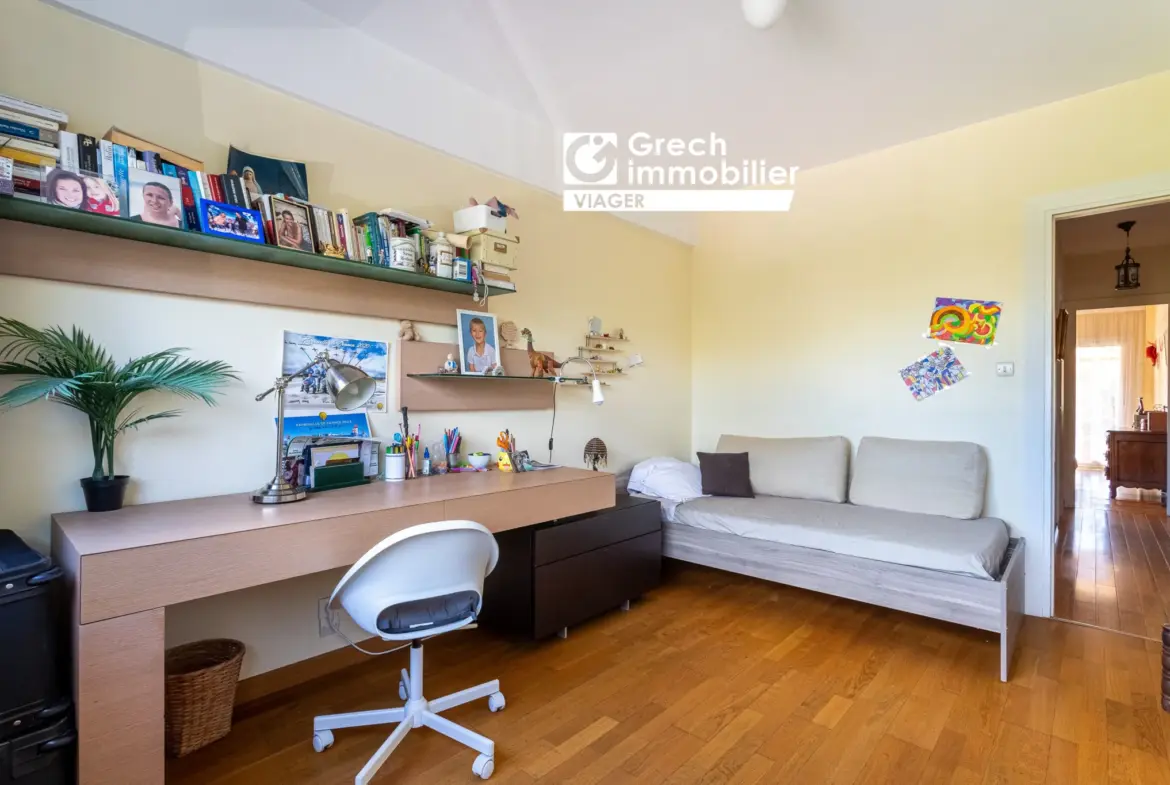 Vente Viager Occupé - Grand T4 de 111 m² à Toulon Petit Bois/Lamalgue 
