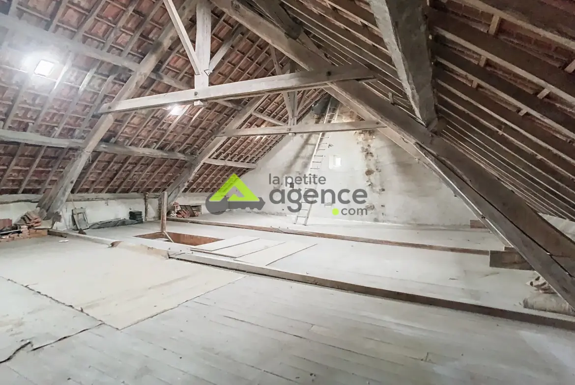 Grande Maison de Village à Franseches - 9 Pièces, 216 m² 