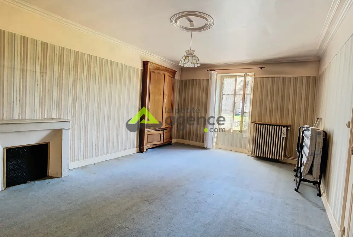 Grande Maison de Village à Franseches - 9 Pièces, 216 m² 