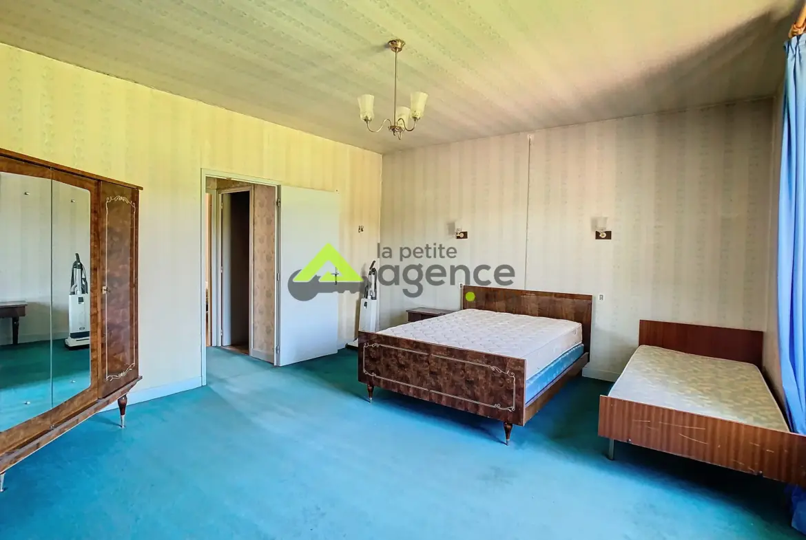 Grande Maison de Village à Franseches - 9 Pièces, 216 m² 