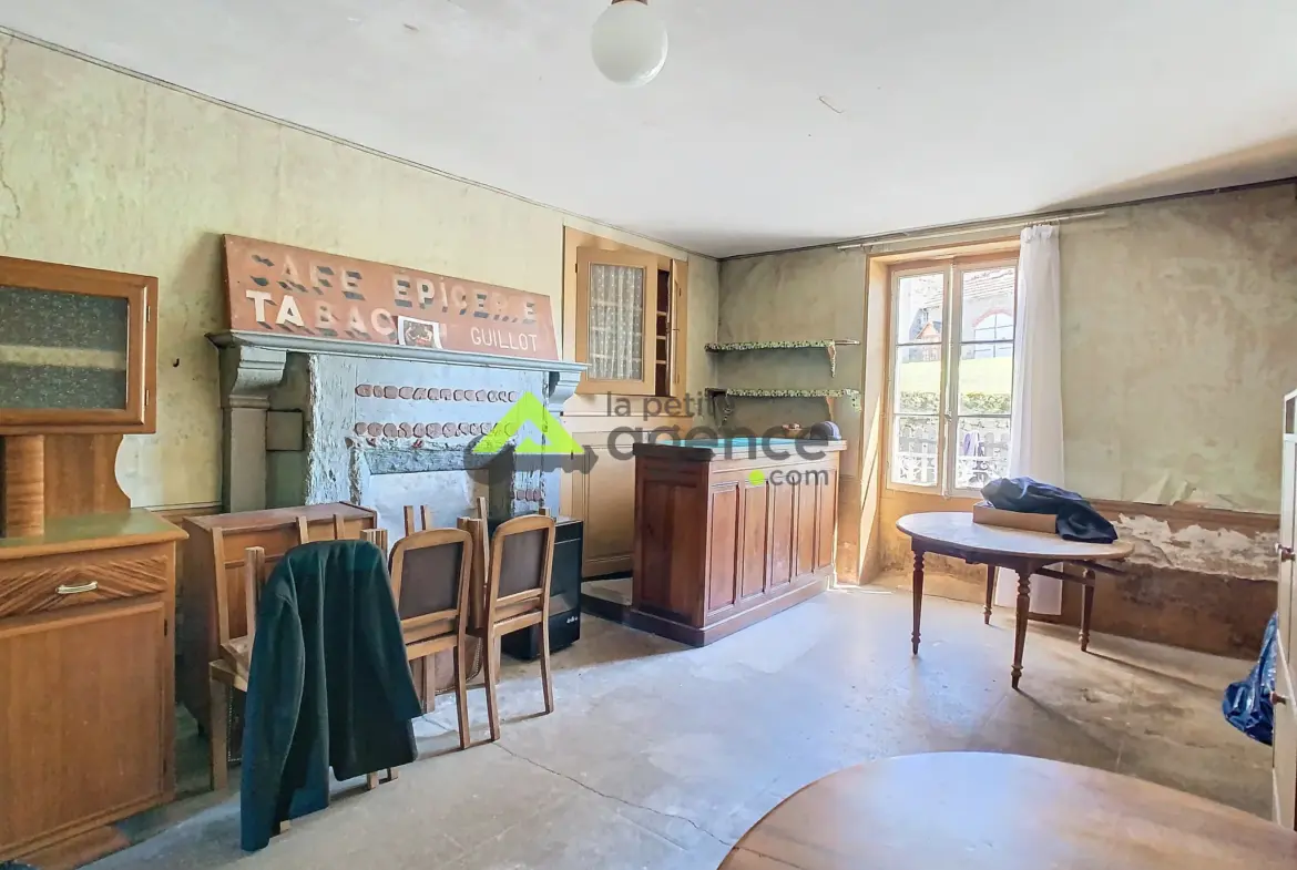 Grande Maison de Village à Franseches - 9 Pièces, 216 m² 