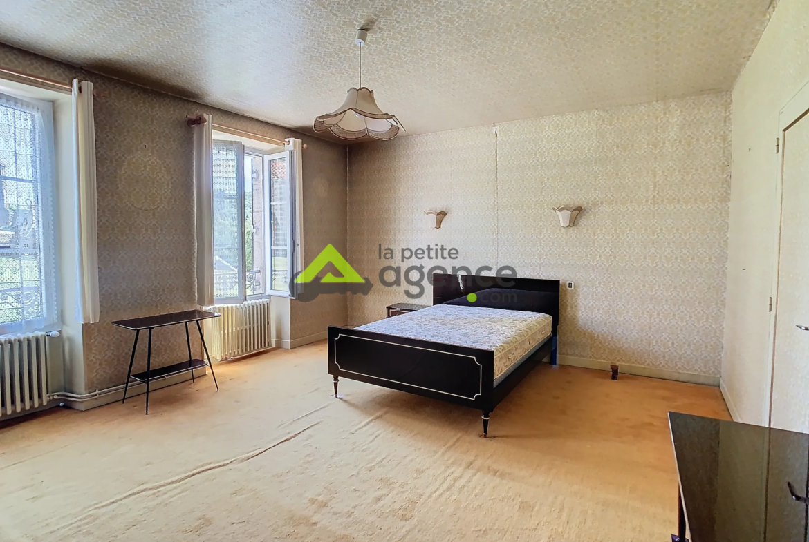 Grande Maison de Village à Franseches - 9 Pièces, 216 m² 