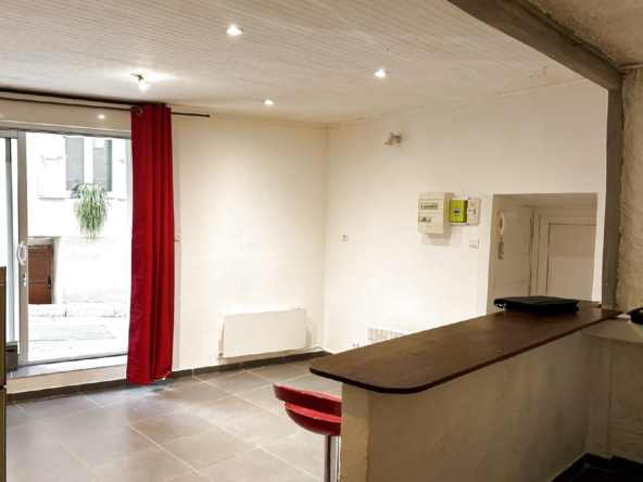 Vente appartement rénové 31.5 m² à Pourrières - 107 000 €