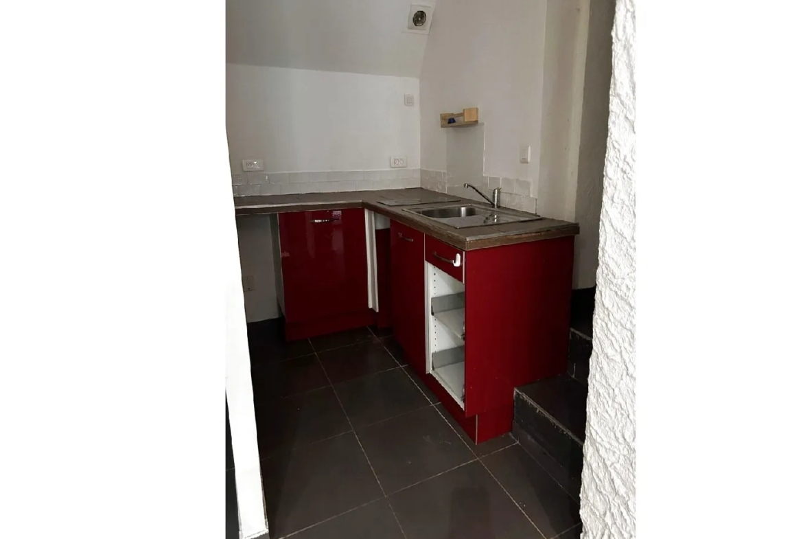 Vente appartement rénové 31.5 m² à Pourrières - 107 000 € 