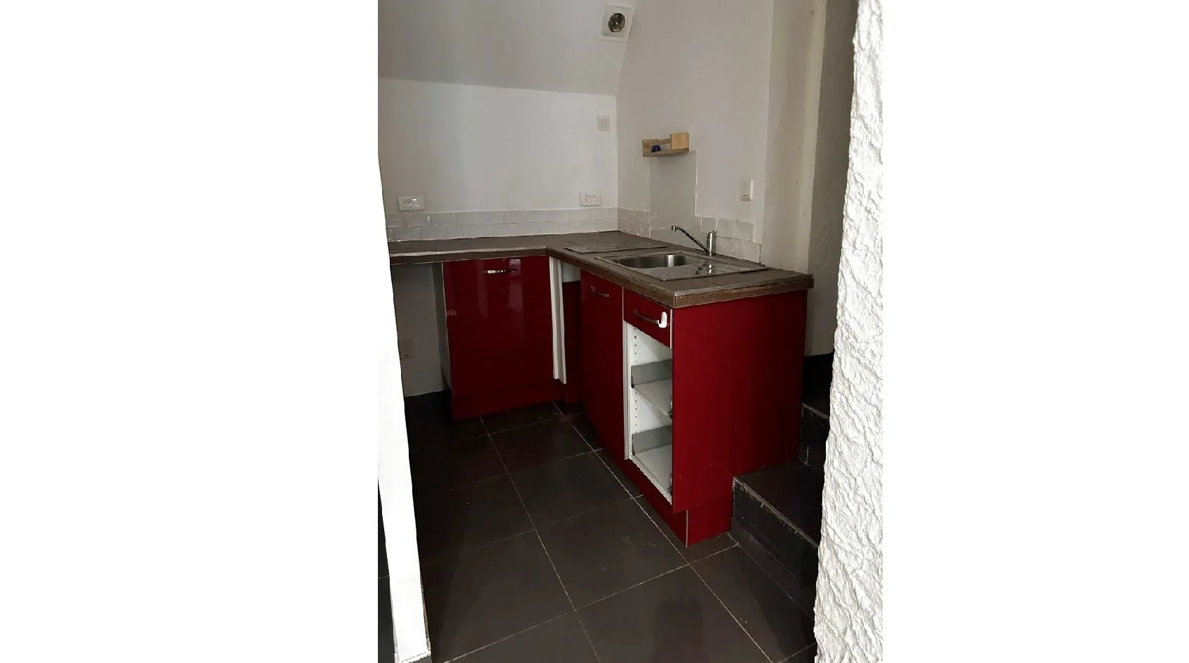 Vente appartement rénové 31.5 m² à Pourrières - 107 000 € 