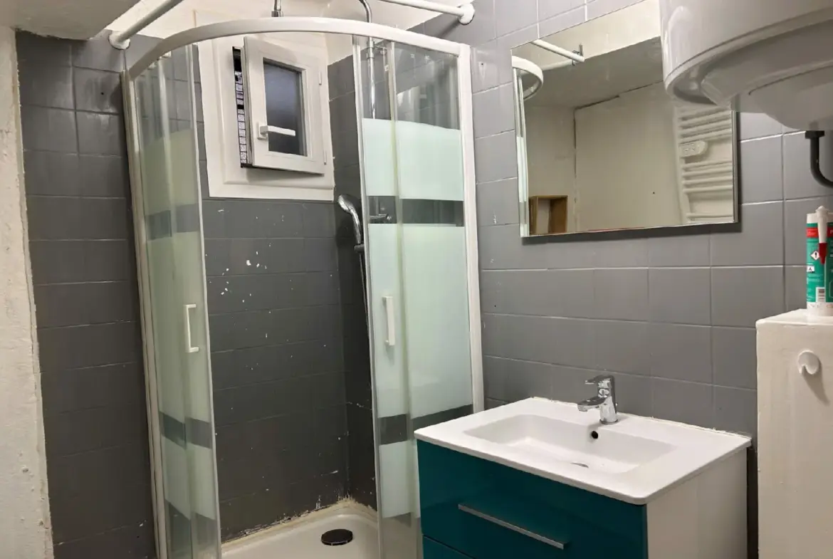 Vente appartement rénové 31.5 m² à Pourrières - 107 000 € 