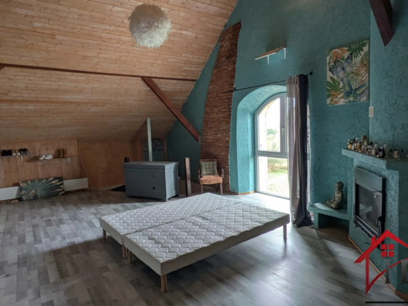 Fermette à rénover à Beauvernois - 138 m² sur 6600 m² de terrain 