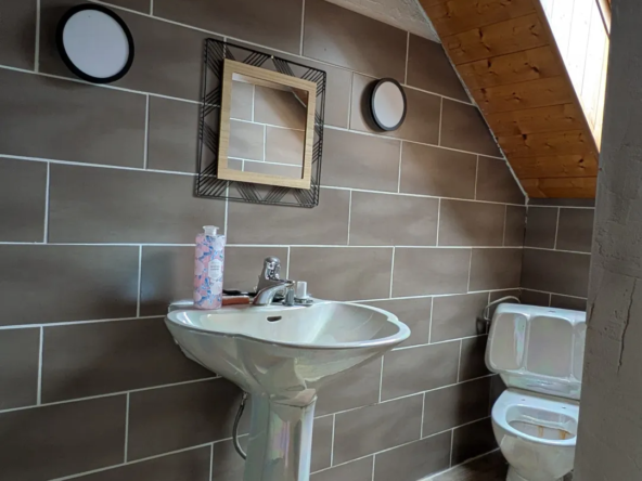 Fermette à rénover à Beauvernois - 138 m² sur 6600 m² de terrain 