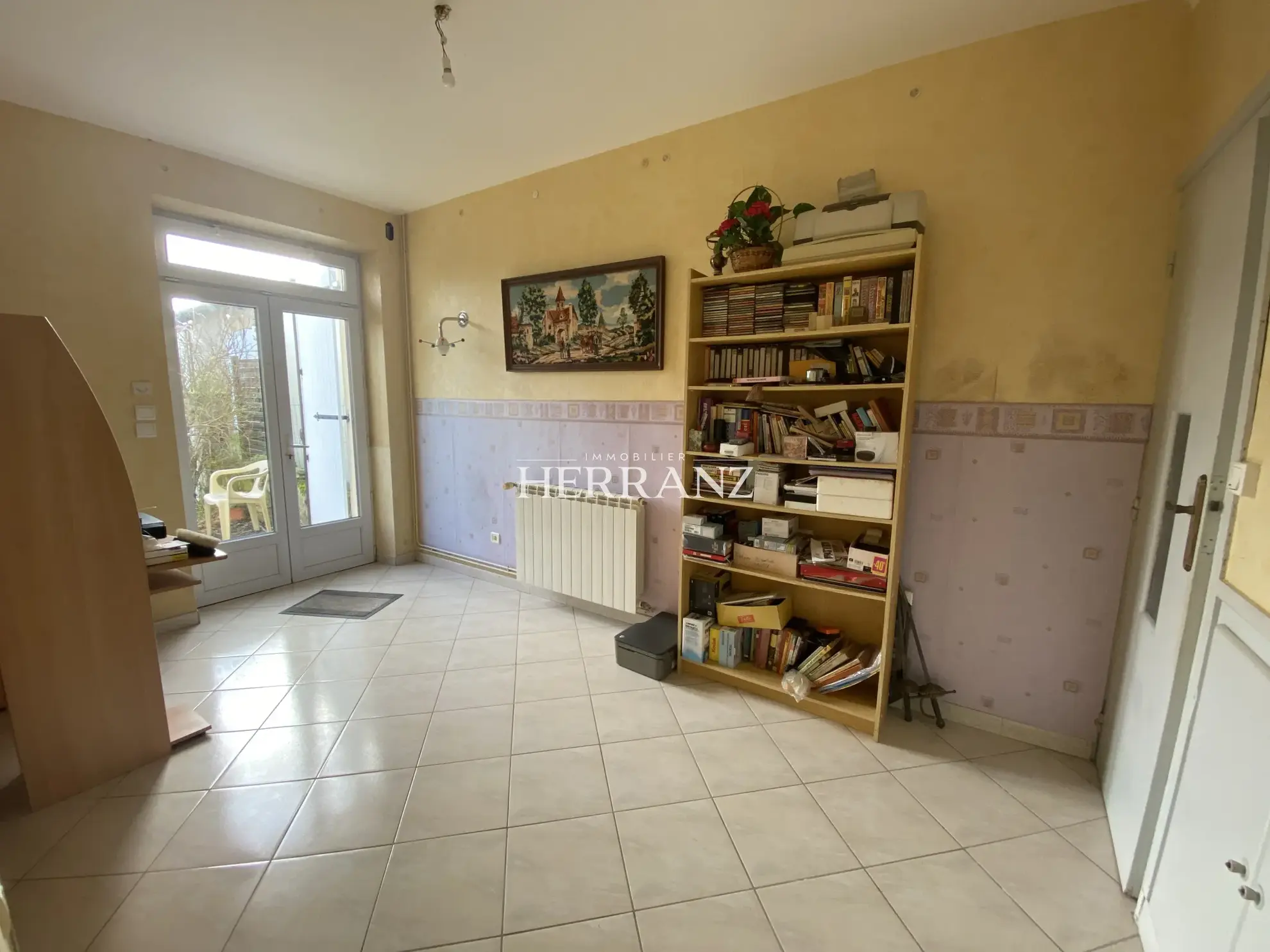 Maison familiale avec belle façade en moellon - 218 m² à Les Salles de Castillon 